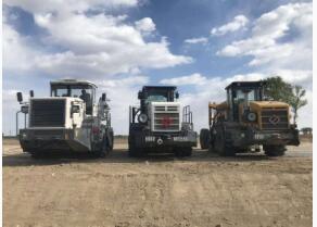 粉料撒布車(chē)租賃要注意什么？